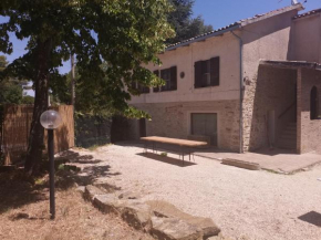 Villetta Immersa nel Verde